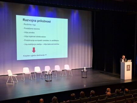 Srecanje Turizem povezuje 14